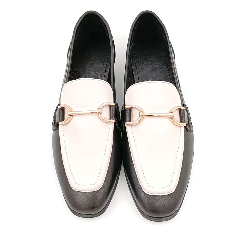 Scarpe da donna casual con suola in gomma colore bianco nero