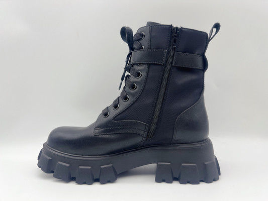 Scarpe da piattaforma da donna con lacci nero bianco colore per abbigliamento occasionale